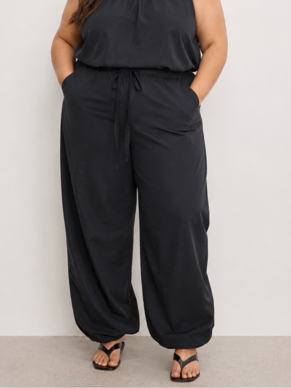 GOOD AMERICAN Black Twill Parachute Pants Women's Drawstring Hem Sze 18 NEW